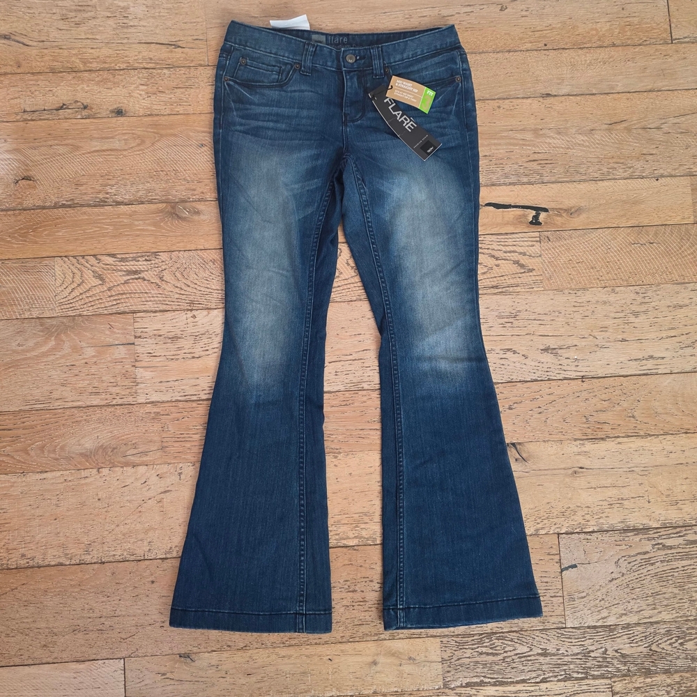 NWT 2011 Vintage Mossimo Premium Denim medium wash mid rise Blue Flare Jeans